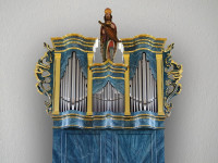  Organy 